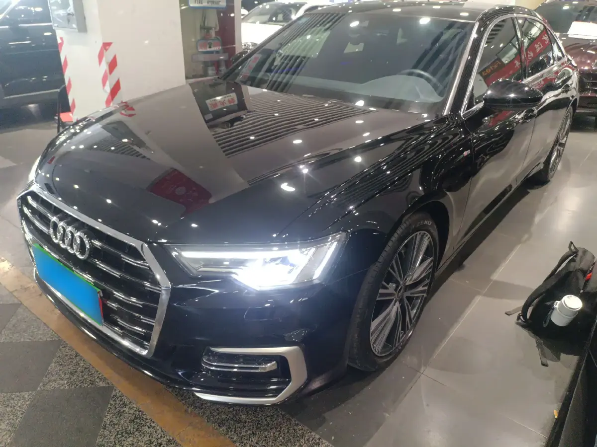 2023 Audi A6L 2.0T 245HP L4 7DCT