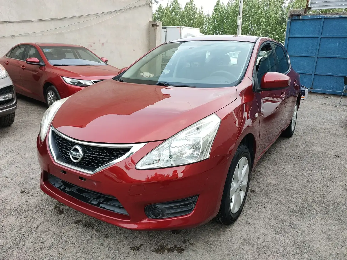 2014 Nissan Tiida 1.6L 126HP L4 CVT