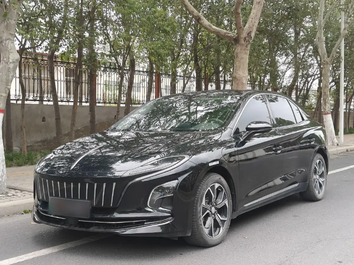 2023 HongQi E-QM5 BEV 54KWH