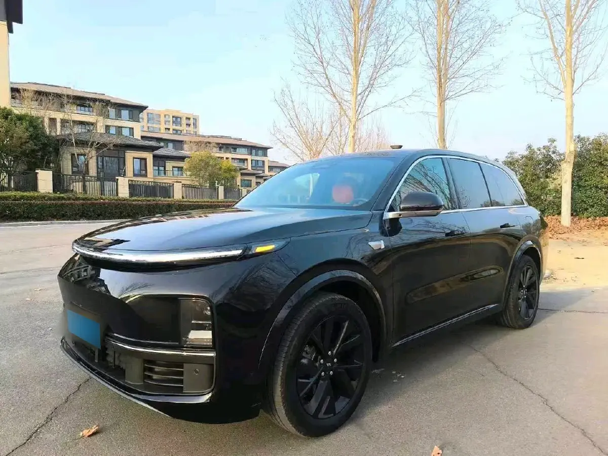 2023 Li L8 Range Extended 154HP REEV 40.9KWH