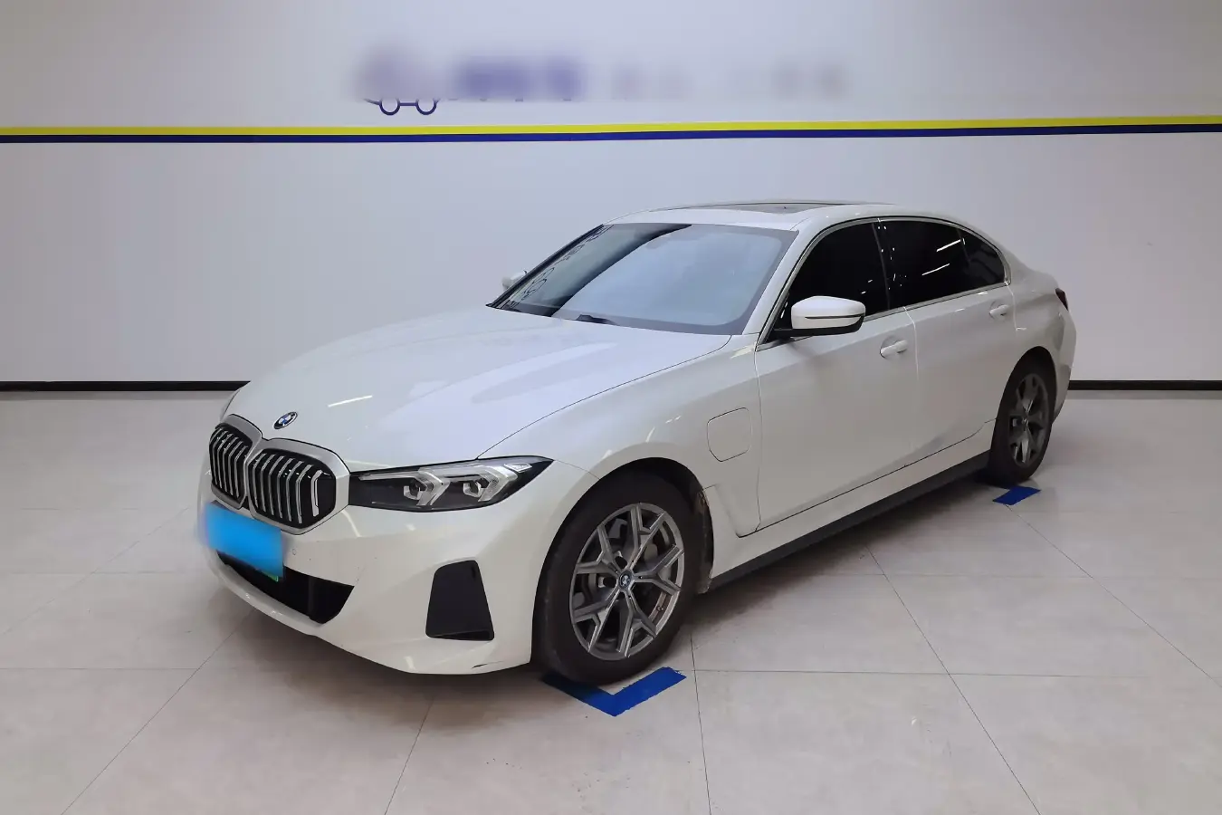 2024 BMW i3 BEV 70KWH