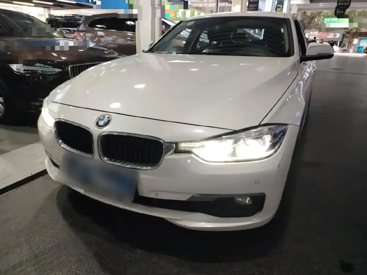 2017 BMW 3 Series 2.0T 184HP L4 8AT