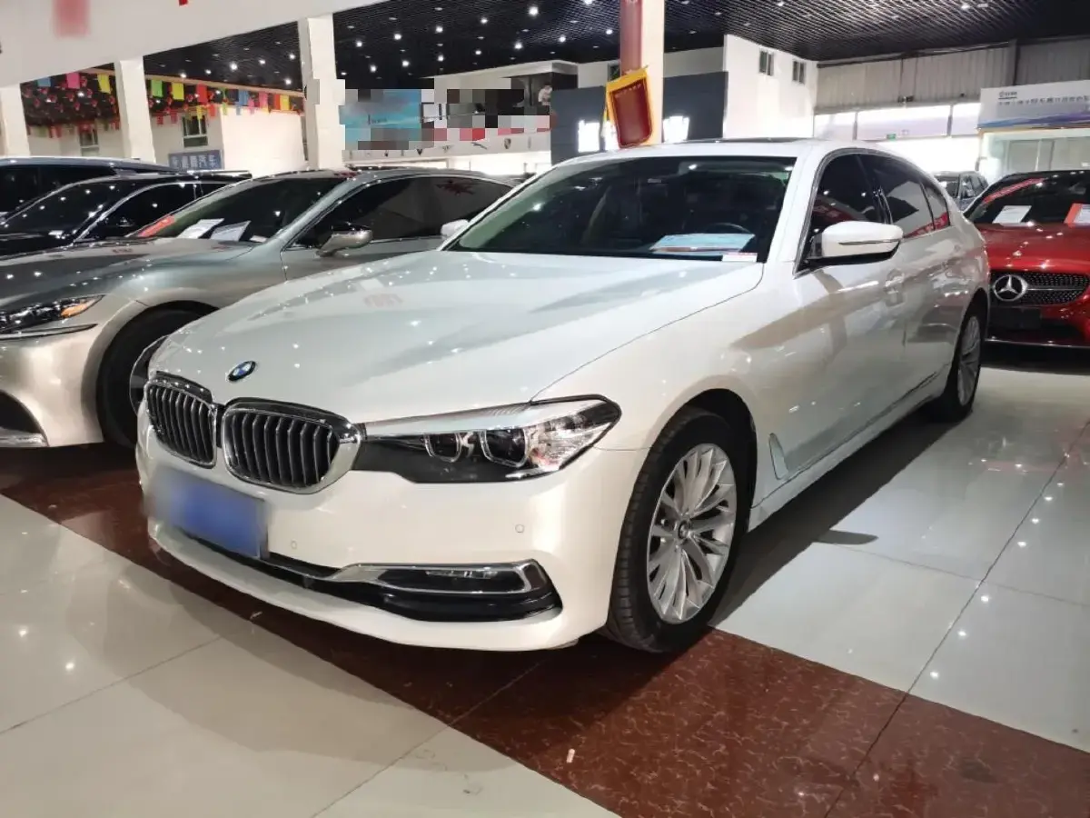 2019 BMW 5 Series 2.0T 184HP L4 8AT