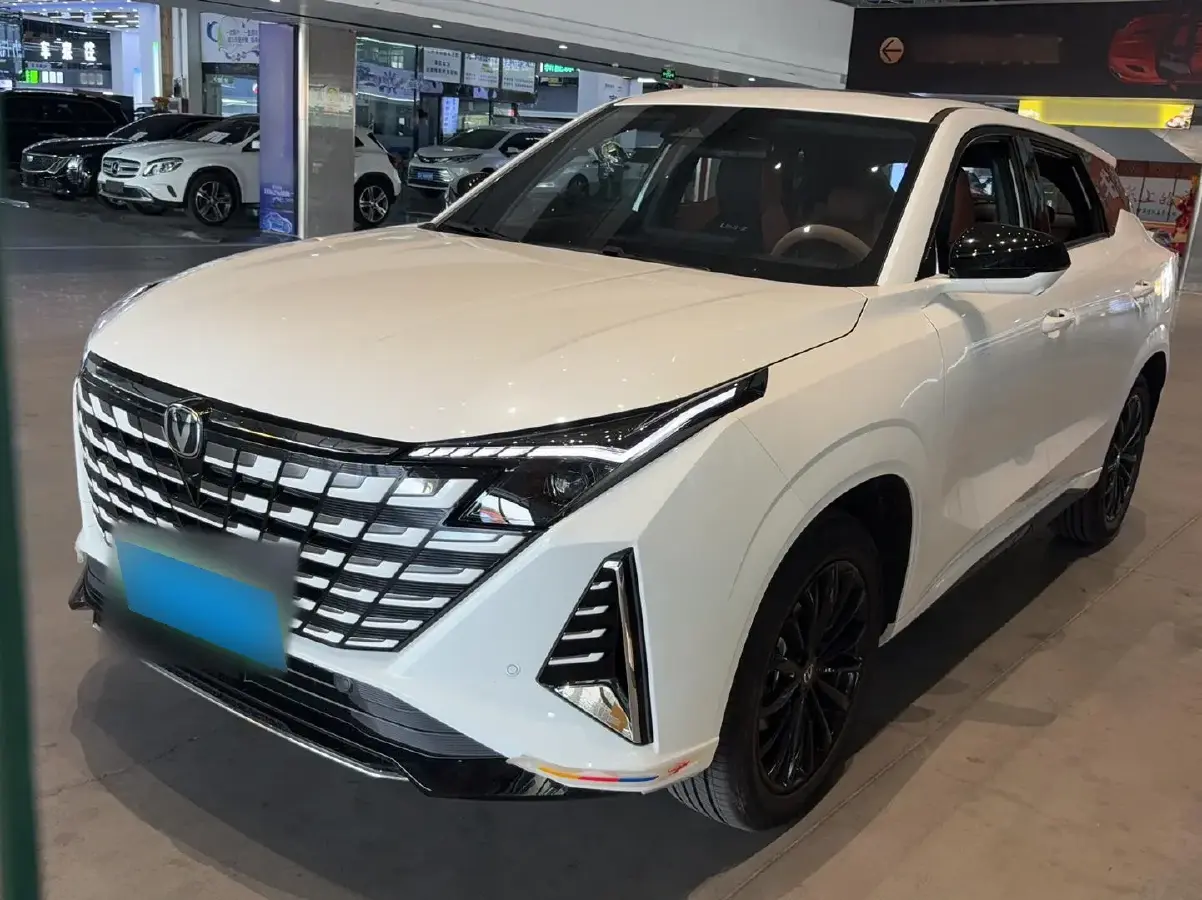 2024 ChangAn UNI-Z 1.5L 98HP L4 E-CVT PHEV 18.4KWH