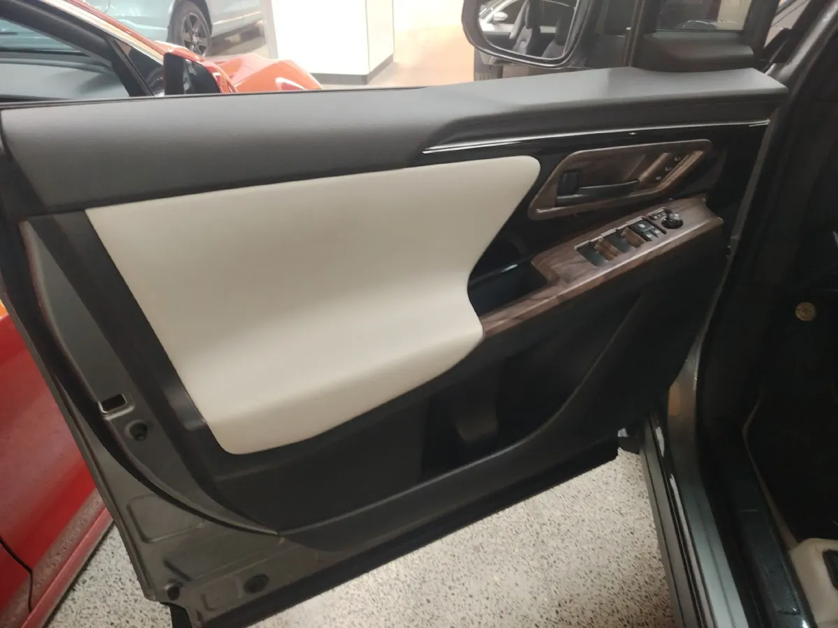 2024 Toyota BZ4X BEV 66.7KWH,autocango,china used car exporter,china ev exporter,chinese used car exporter,chinese used ev exporter