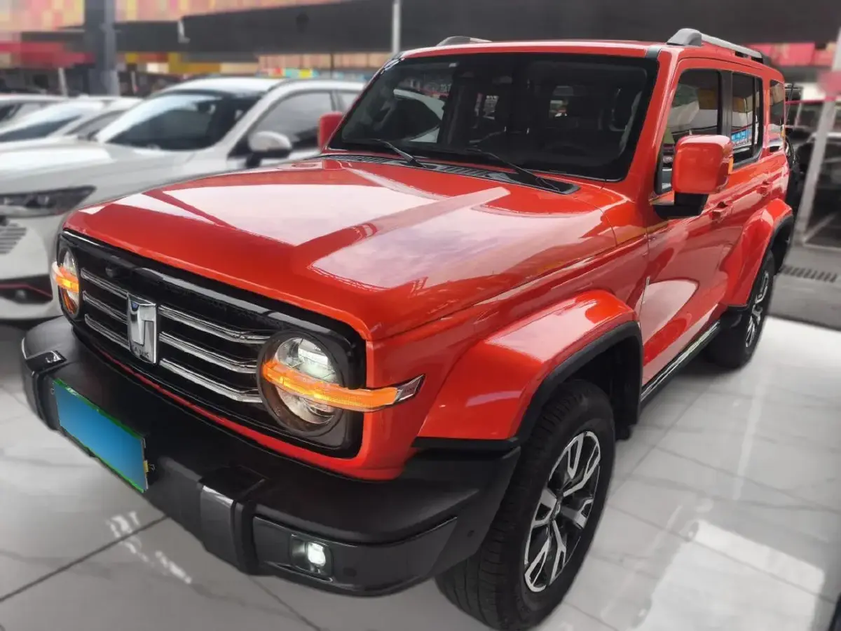 2023 Tank 300 2.0T 227HP L4 8AT