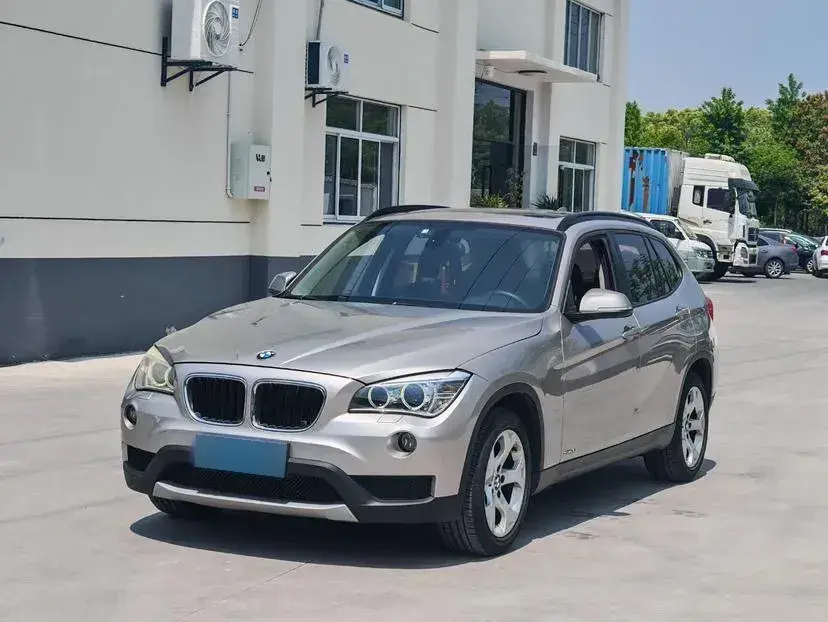 2012 BMW X1 2.0L 150HP L4 6AT