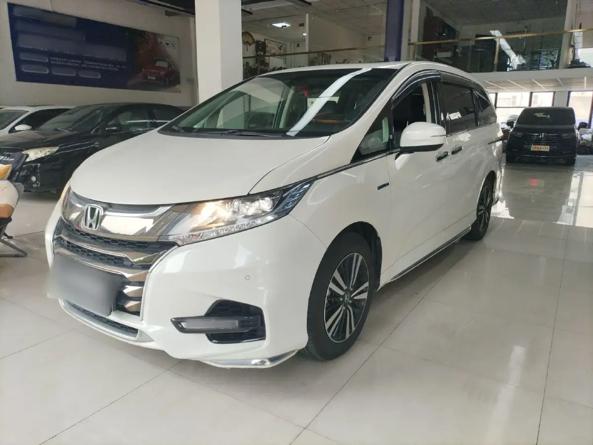 2019 Honda Odyssey 2.0L 146HP L4 E-CVT Hybrid