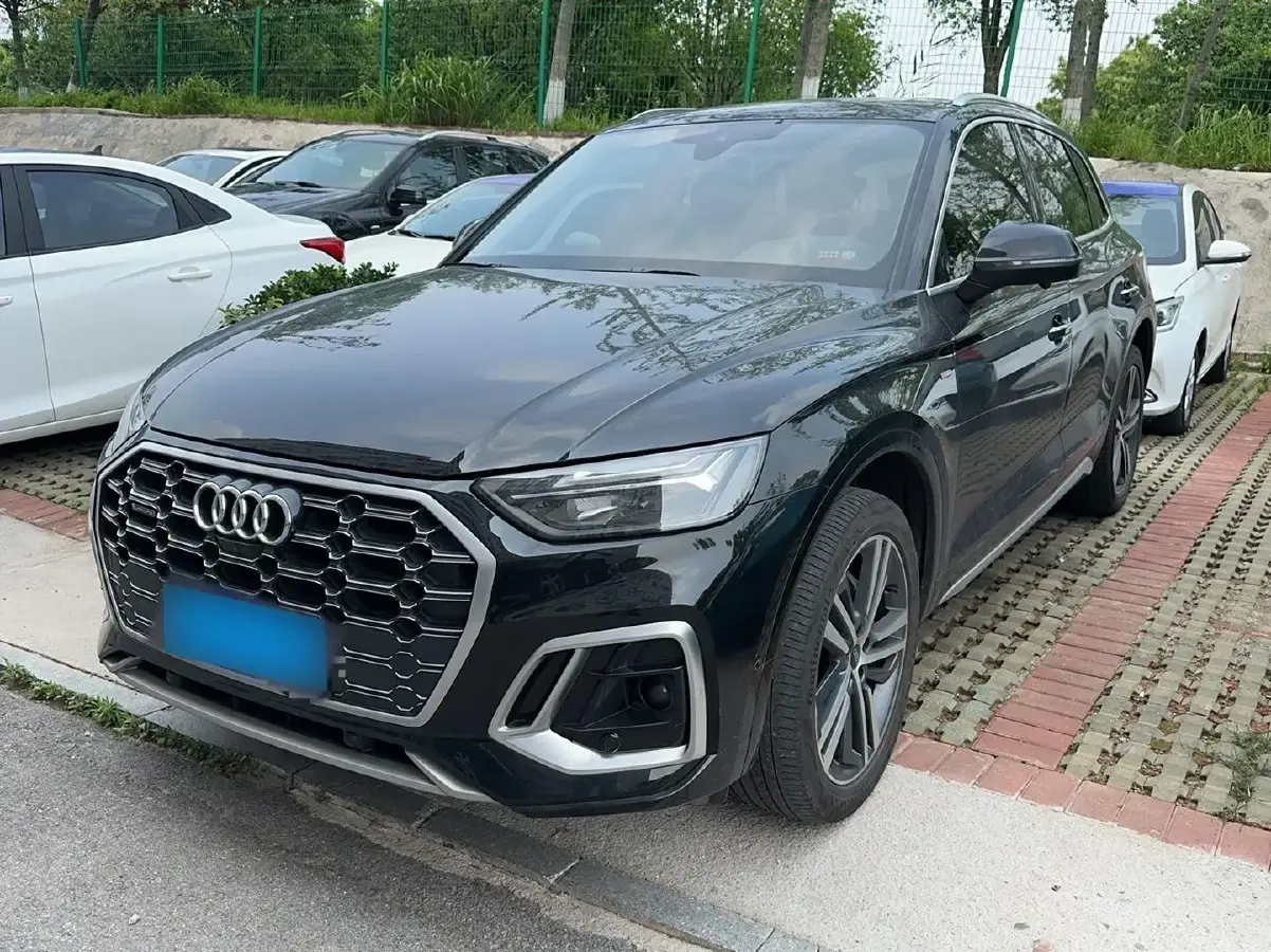 2022 Audi Q5L 2.0T 190HP L4 7DCT