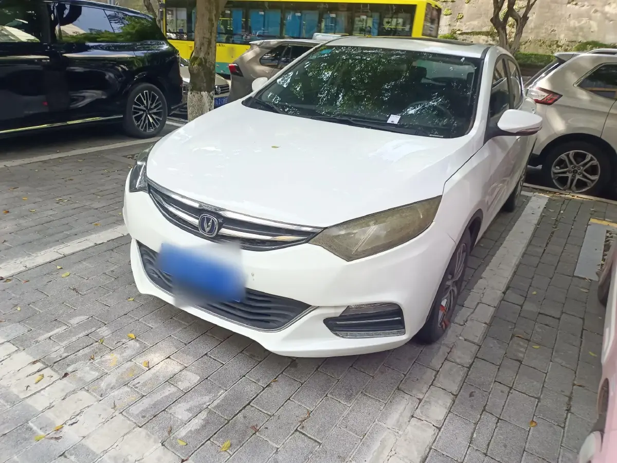 2016 ChangAn Eado XT 1.6L 125HP L4 4AT