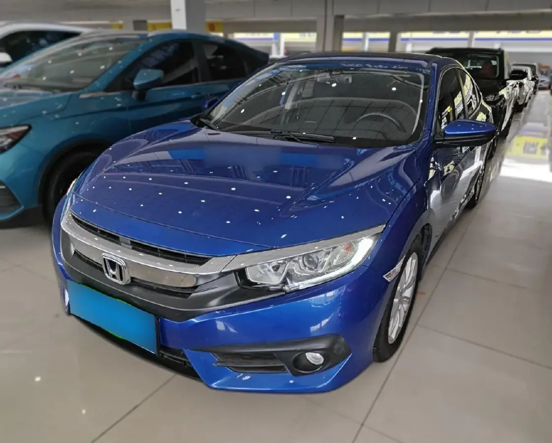 2016 Honda Civic 1.0T 125HP L3 CVT