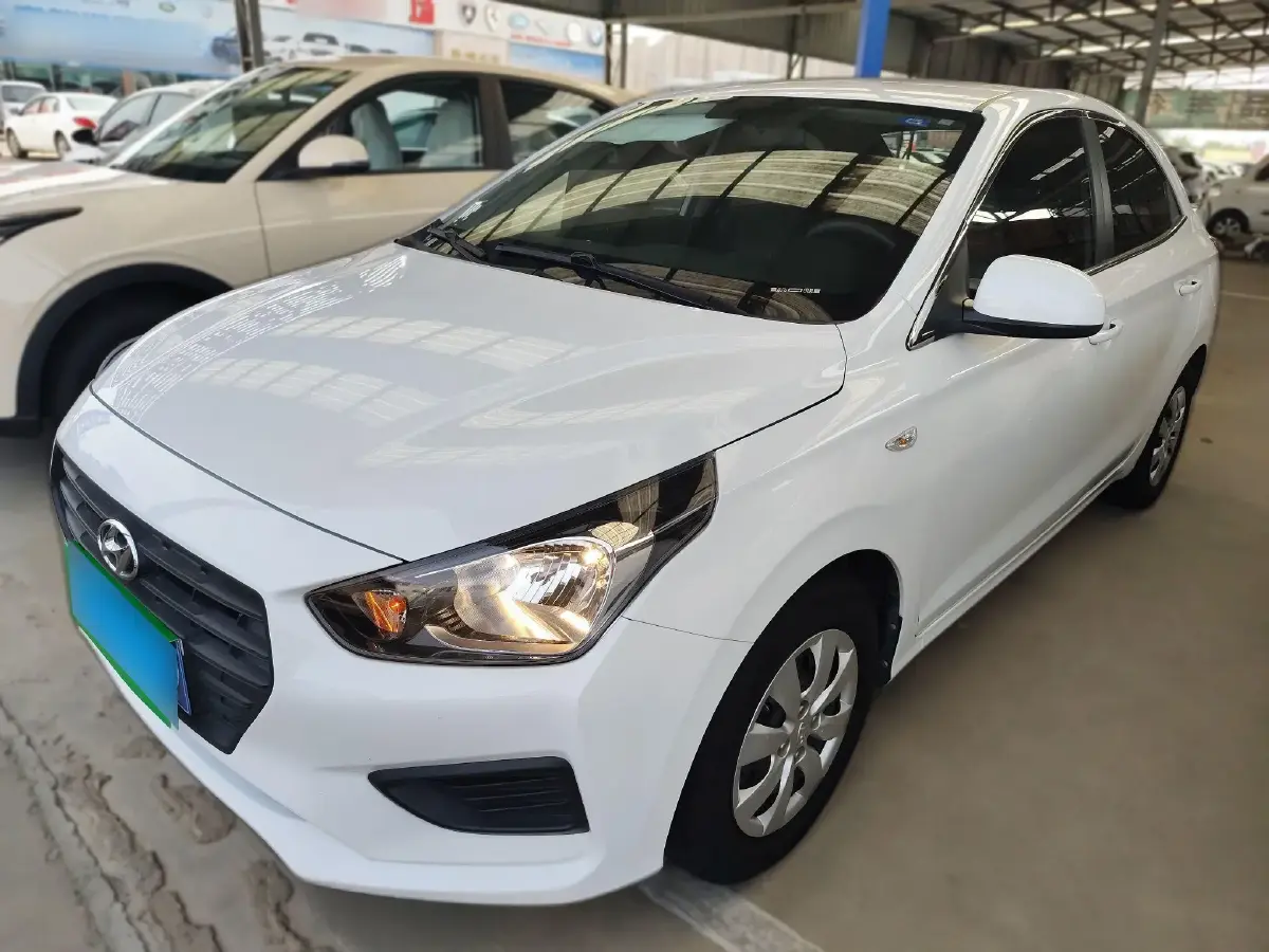 2020 Hyundai Reina 1.4L 95HP L4 5MT