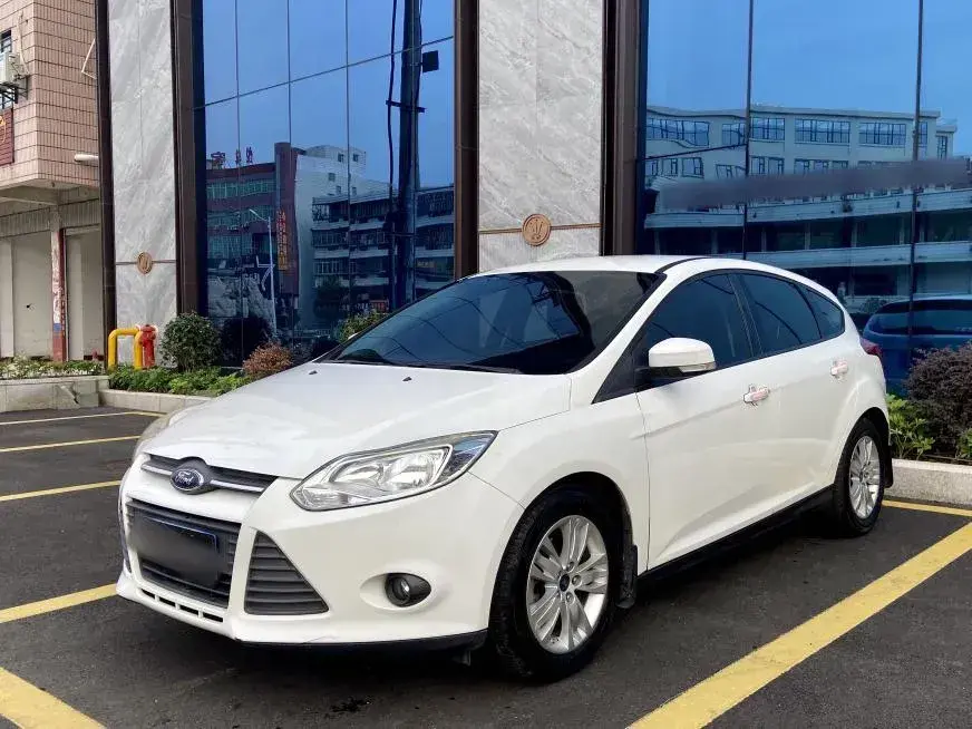 2012 Ford Focus 1.6L 125HP L4 6DCT