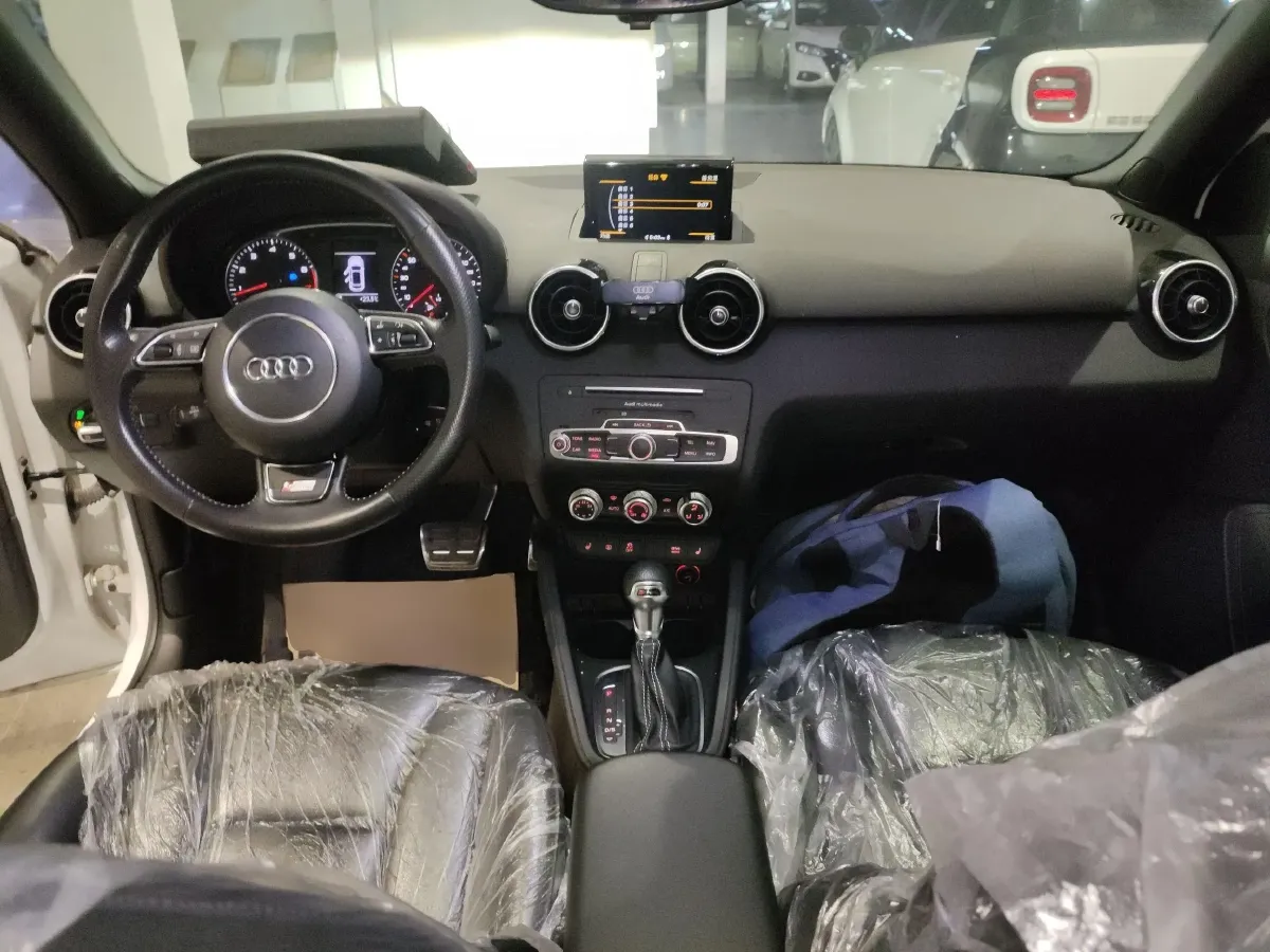 2016 Audi A1 1.4T 125HP L4 7DCT,autocango,china used car exporter,china ev exporter,chinese used car exporter,chinese used ev exporter
