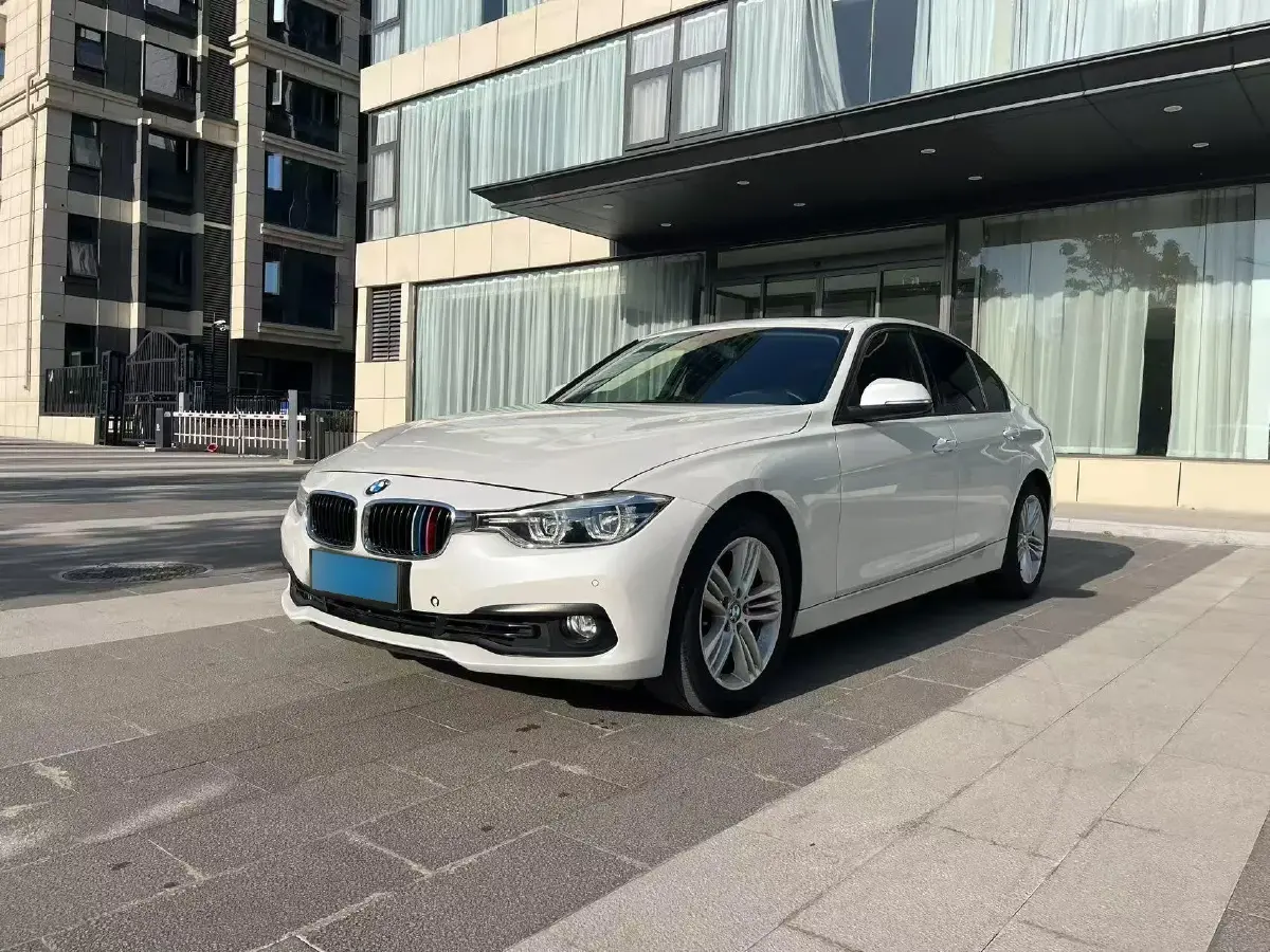 2017 BMW 3 Series 1.5T 136HP L3 8AT