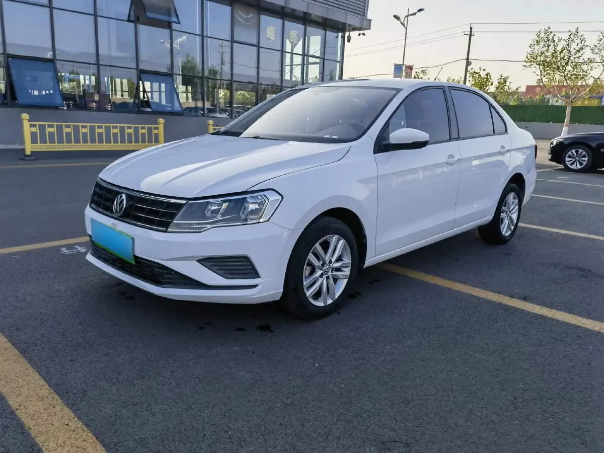 2019 Volkswagen Jetta 1.5L 110HP L4 5MT