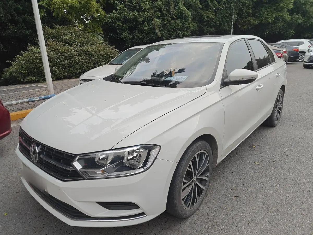 2019 Volkswagen Bora 1.5L 112HP L4 5MT