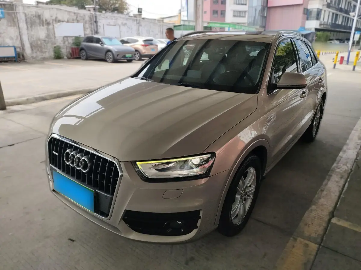 2015 Audi Q3 2.0T 170HP L4 7DCT