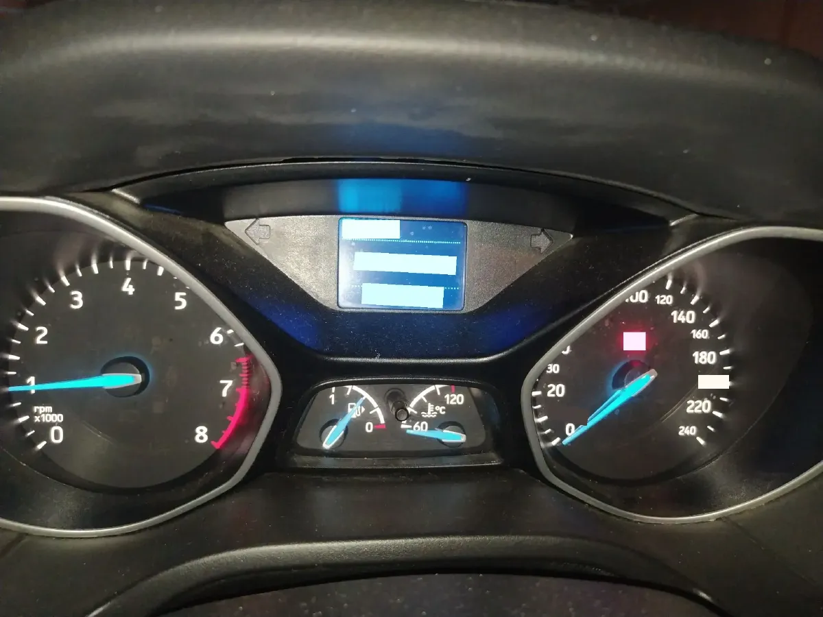 2015 Ford Focus 1.6L 125HP L4 6DCT,autocango,china used car exporter,china ev exporter,chinese used car exporter,chinese used ev exporter