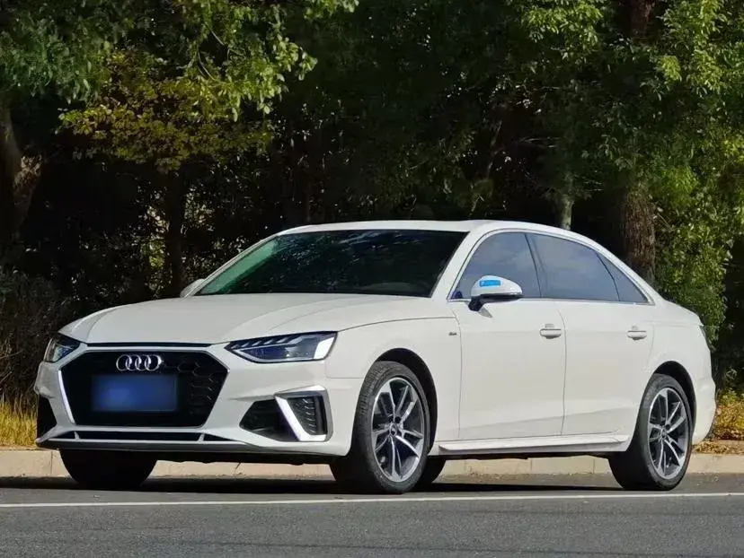 2020 Audi A4L 2.0T 190HP L4 7DCT
