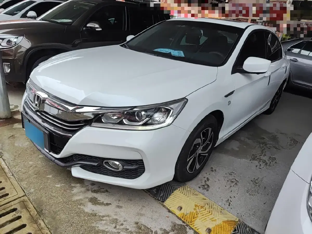 2016 Honda Accord 2.0L 155HP L4 CVT