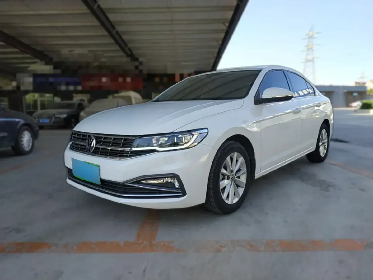 2021 Volkswagen Bora 1.5L 113HP L4 6AT