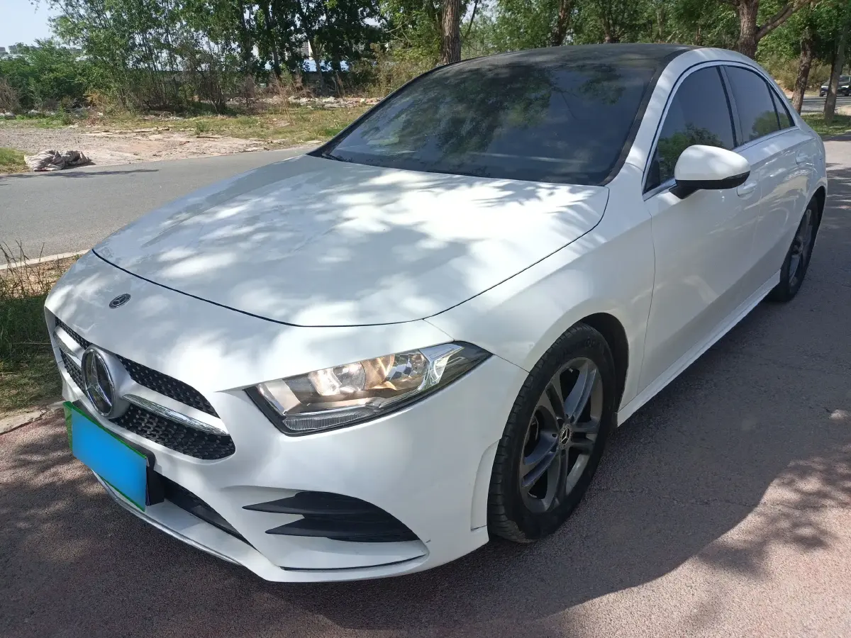 2020 Mercedes-Benz A Class 1.3T 136HP L4 7DCT