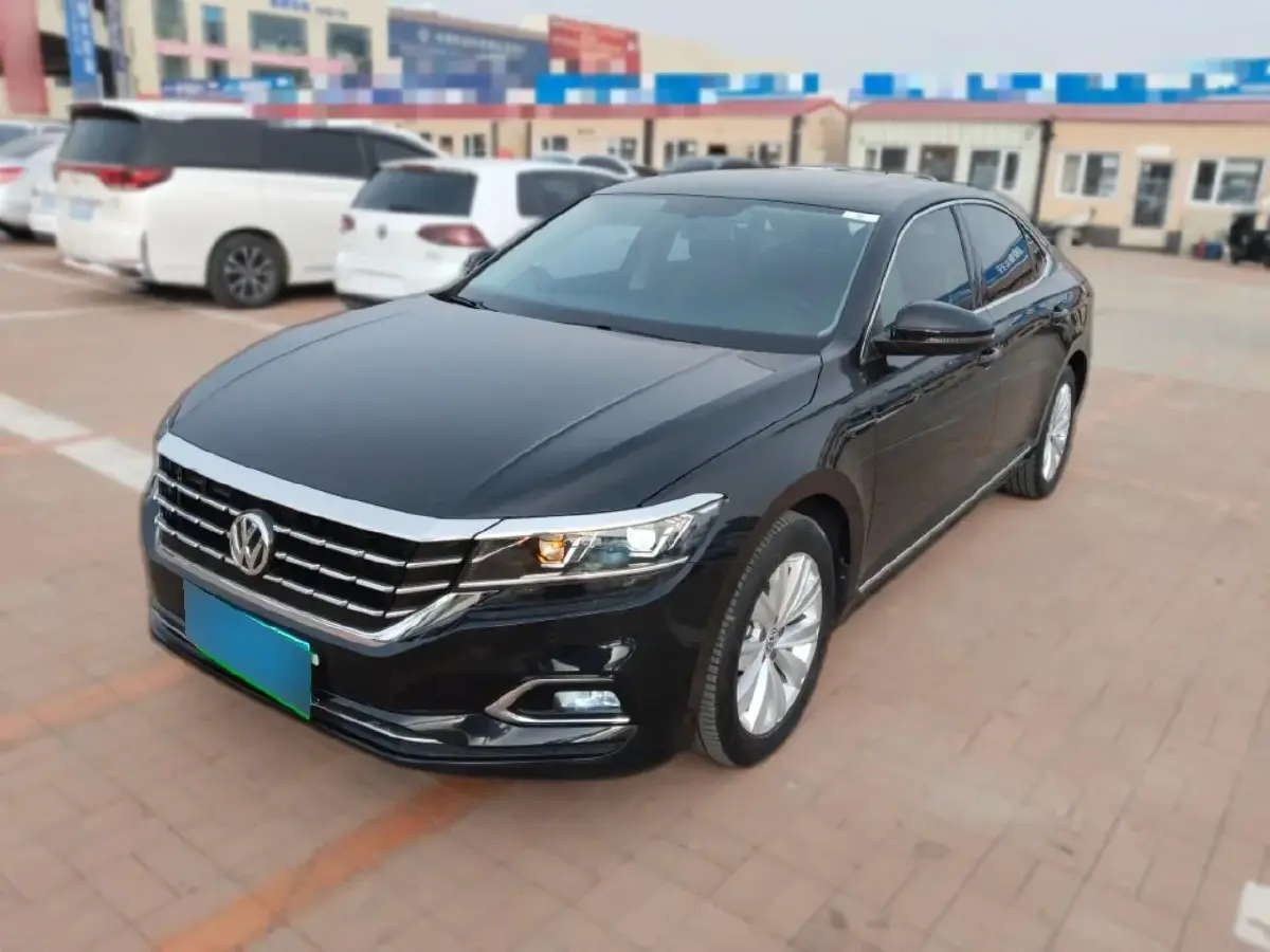 2019 Volkswagen Passat 2.0T 186HP L4 7DCT