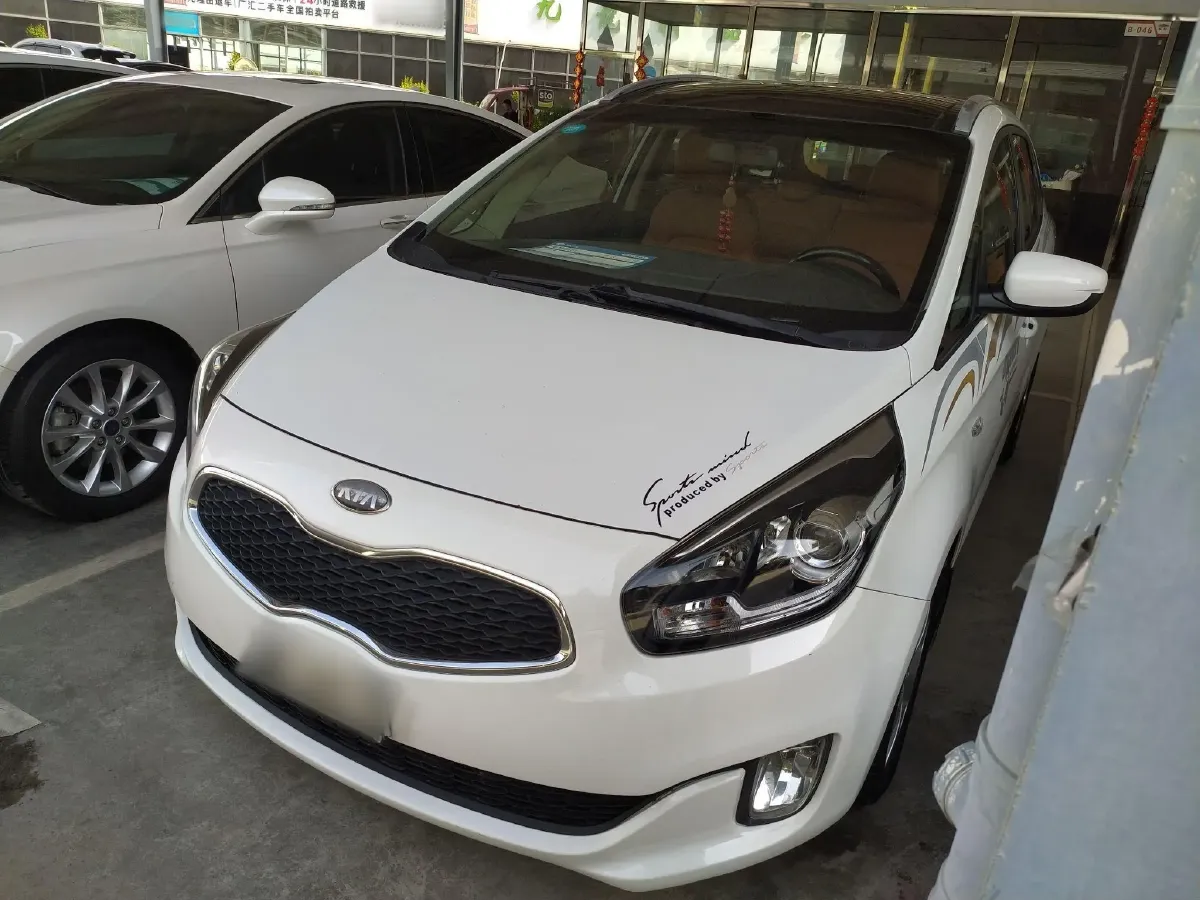 2013 Kia Carens 2.0L 152HP L4 6AT,autocango,china used car exporter,china ev exporter,chinese used car exporter,chinese used ev exporter
