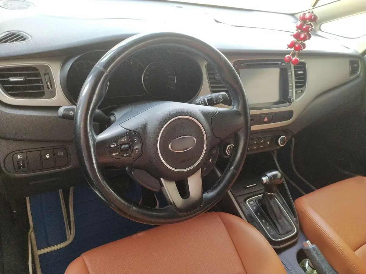 2013 Kia Carens 2.0L 152HP L4 6AT,autocango,china used car exporter,china ev exporter,chinese used car exporter,chinese used ev exporter