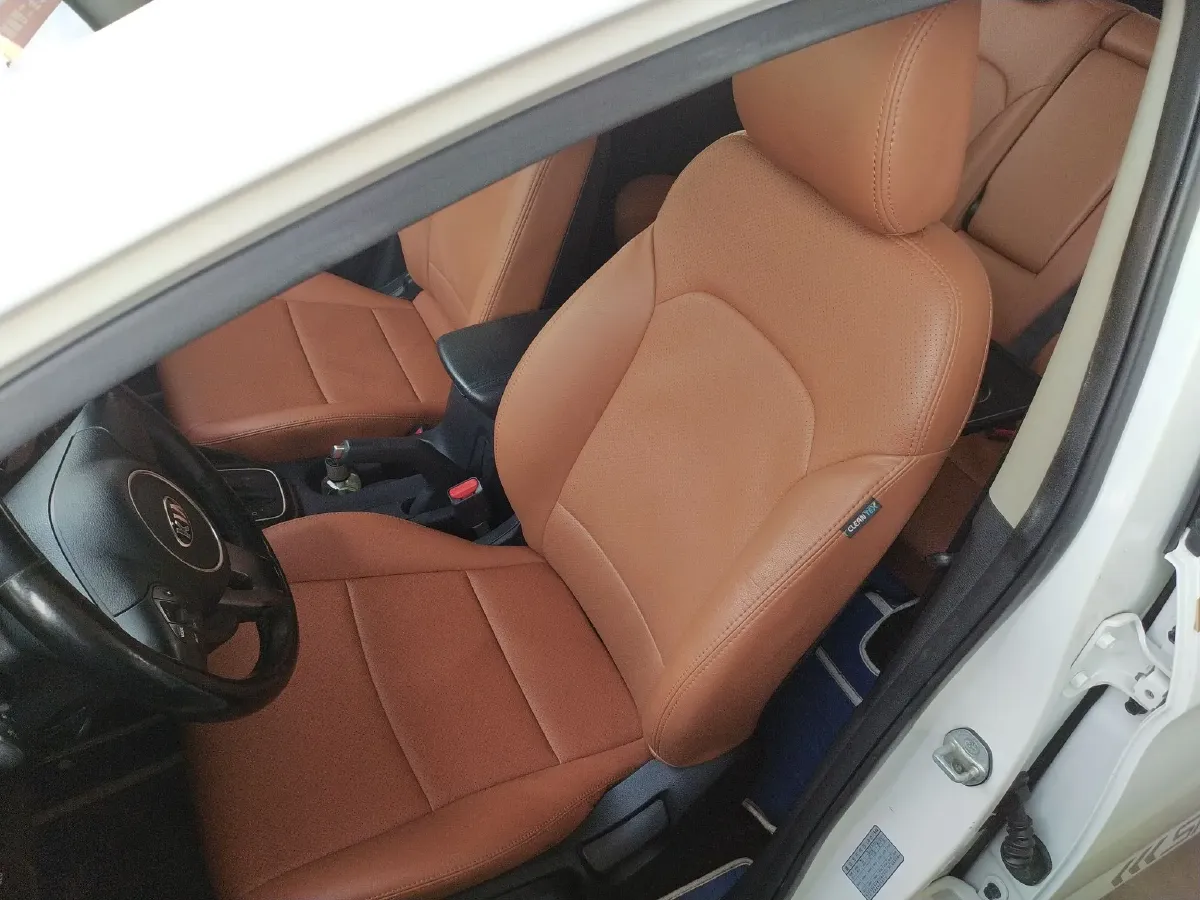 2013 Kia Carens 2.0L 152HP L4 6AT,autocango,china used car exporter,china ev exporter,chinese used car exporter,chinese used ev exporter