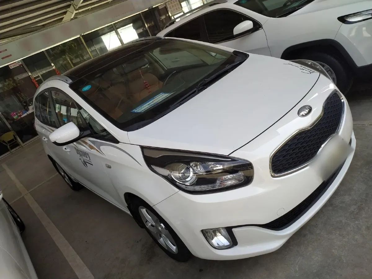 2013 Kia Carens 2.0L 152HP L4 6AT,autocango,china used car exporter,china ev exporter,chinese used car exporter,chinese used ev exporter