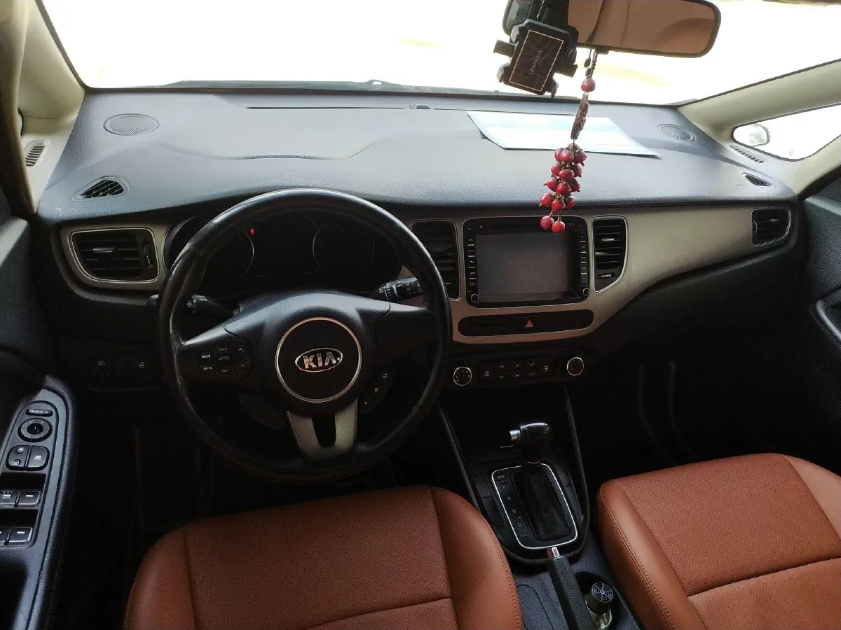 2013 Kia Carens 2.0L 152HP L4 6AT,autocango,china used car exporter,china ev exporter,chinese used car exporter,chinese used ev exporter