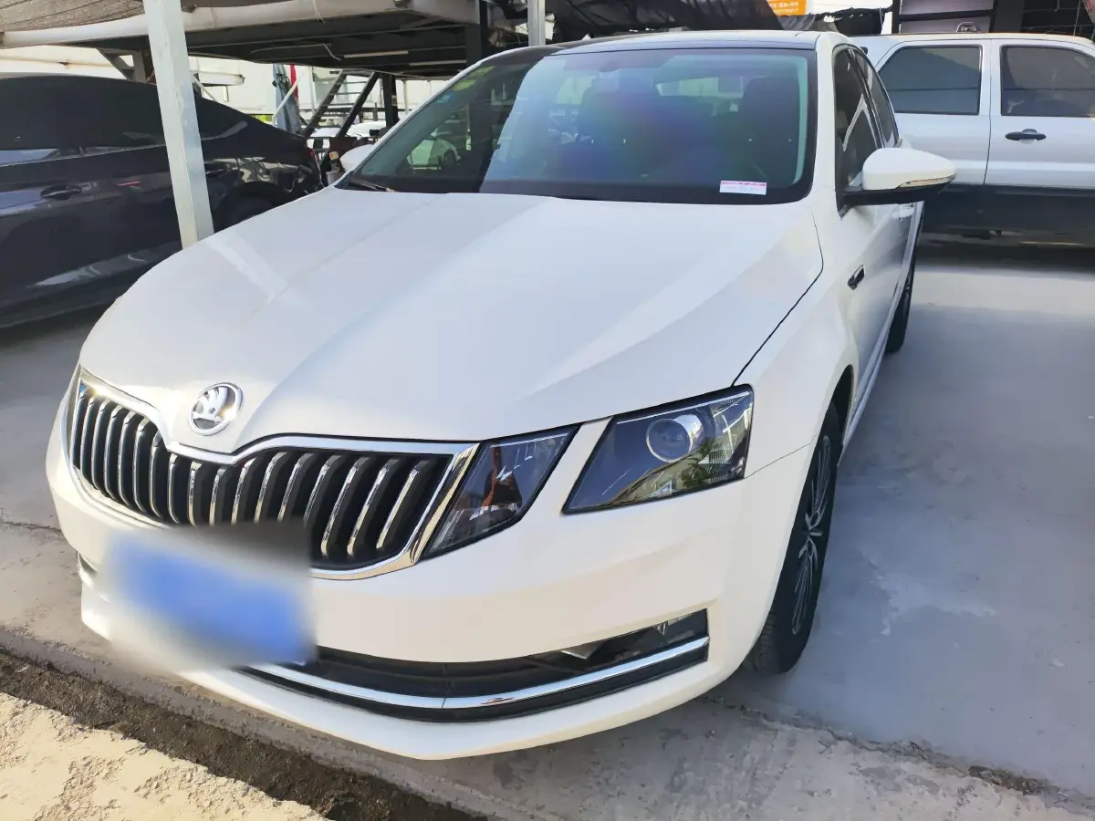 2018 Skoda Octavia 1.6L 110HP L4 6AT