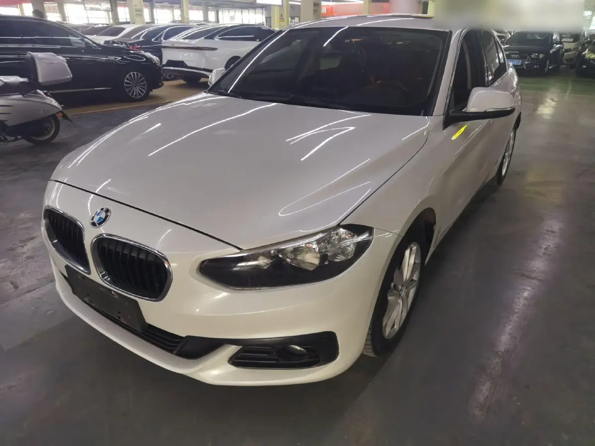 2017 BMW 1 Series 1.5T 136HP L3 6AT
