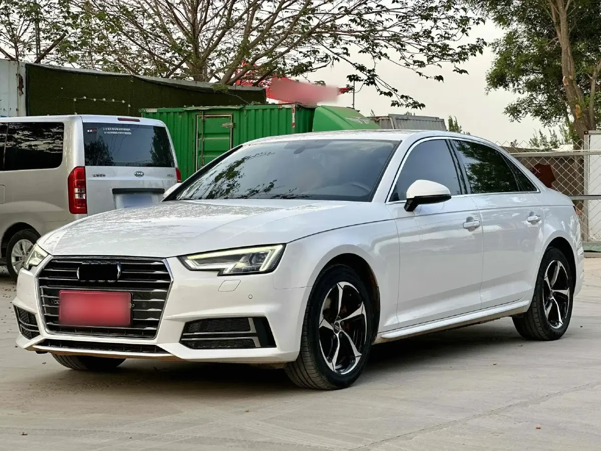 2019 Audi A4L 2.0T 190HP L4 7DCT