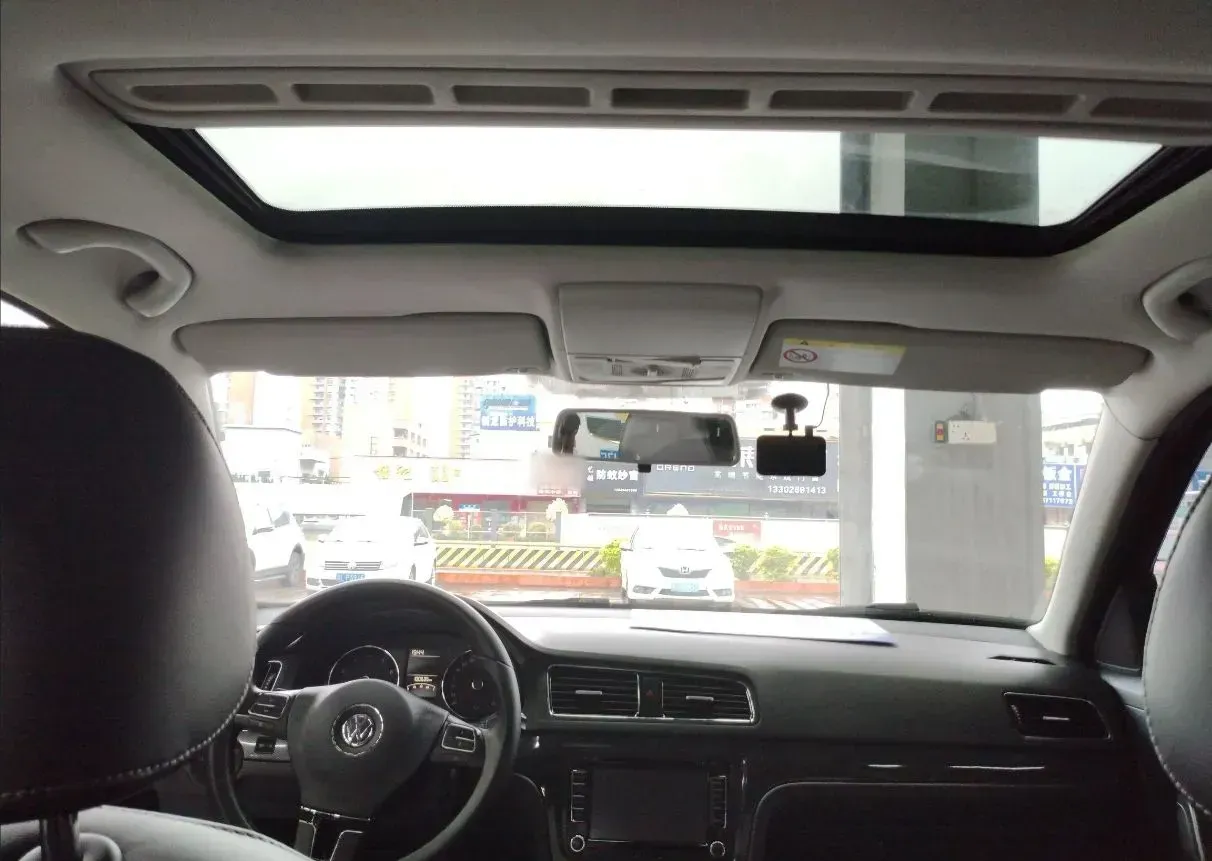 2014 Volkswagen Cross Lavida 1.4T 131HP L4 7DCT,autocango,china used car exporter,china ev exporter,chinese used car exporter,chinese used ev exporter