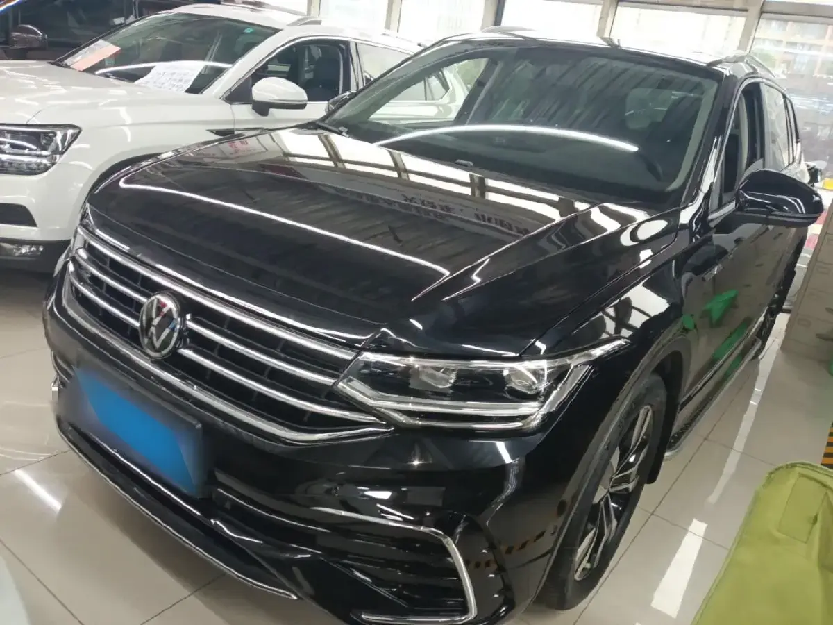 2024 Volkswagen Tiguan L 2.0T 186HP L4 7DCT