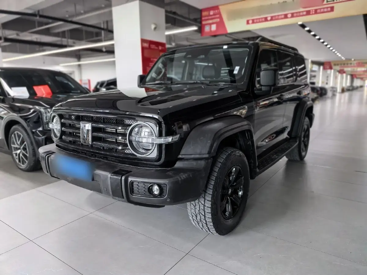 2023 Tank 300 2.0T 227HP L4 8AT