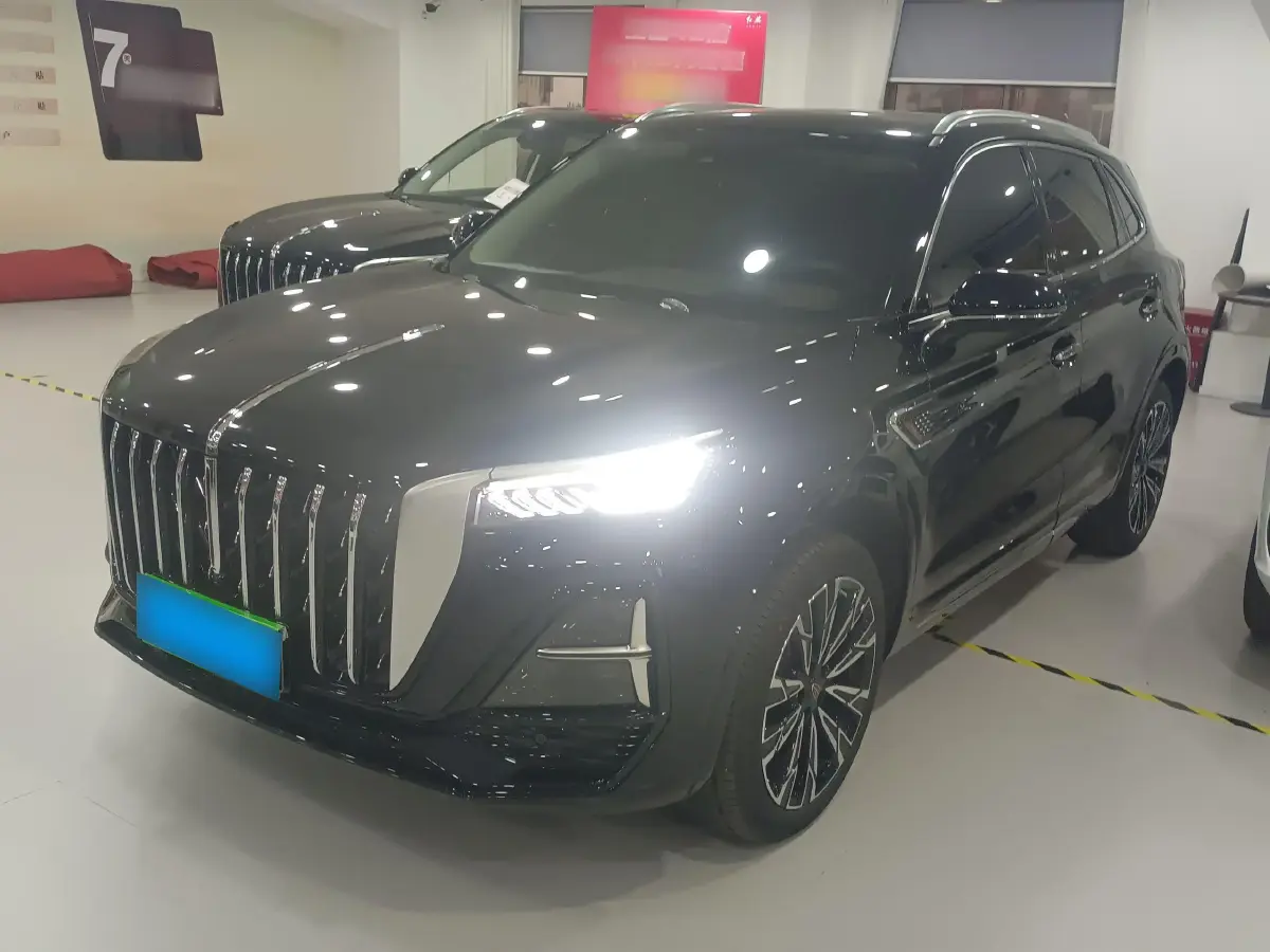 2023 HongQi HS5 2.0T 252HP L4 8AT