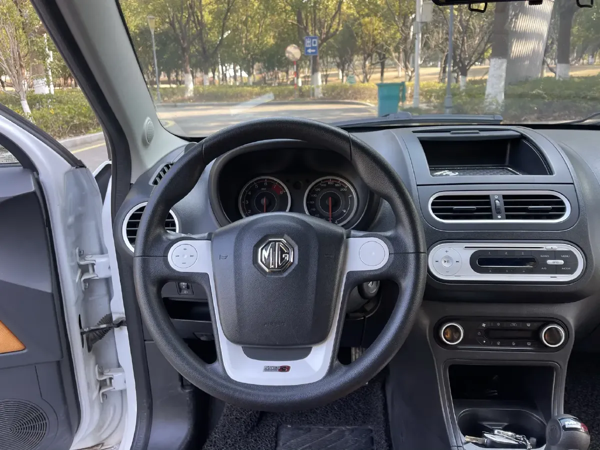 2015 MG 3SW 1.5L 109HP L4 5AMT,autocango,china used car exporter,china ev exporter,chinese used car exporter,chinese used ev exporter