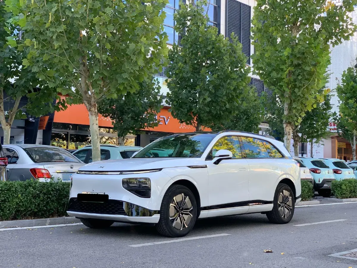 2022 Xpeng G9 BEV 98KWH