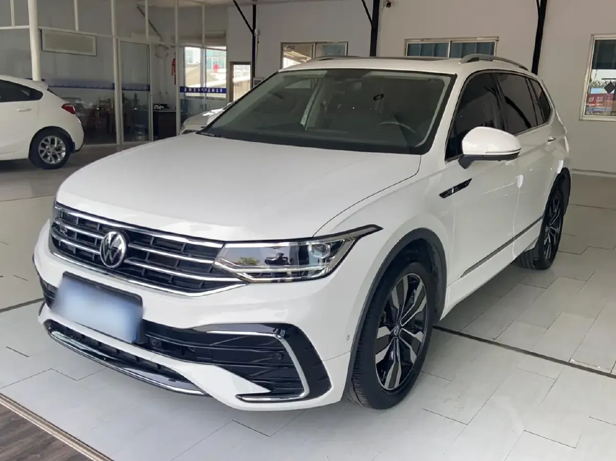 2022 Volkswagen Tiguan L 2.0T 186HP L4 7DCT