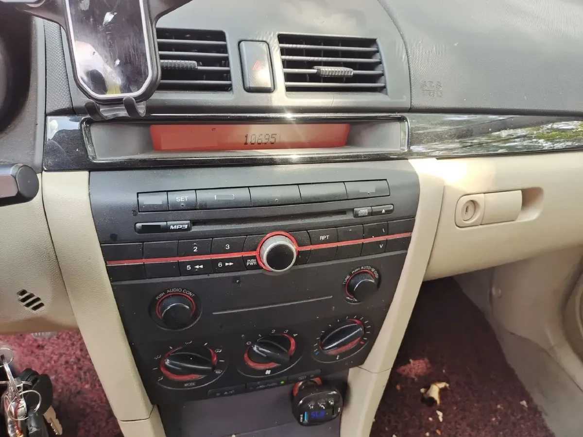 2010 Mazda 3 1.6L 107HP L4 5MT,autocango,china used car exporter,china ev exporter,chinese used car exporter,chinese used ev exporter