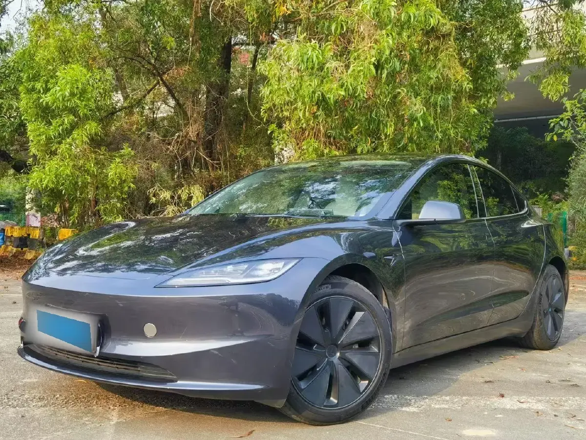 2023 Tesla Model 3 BEV 60KWH
