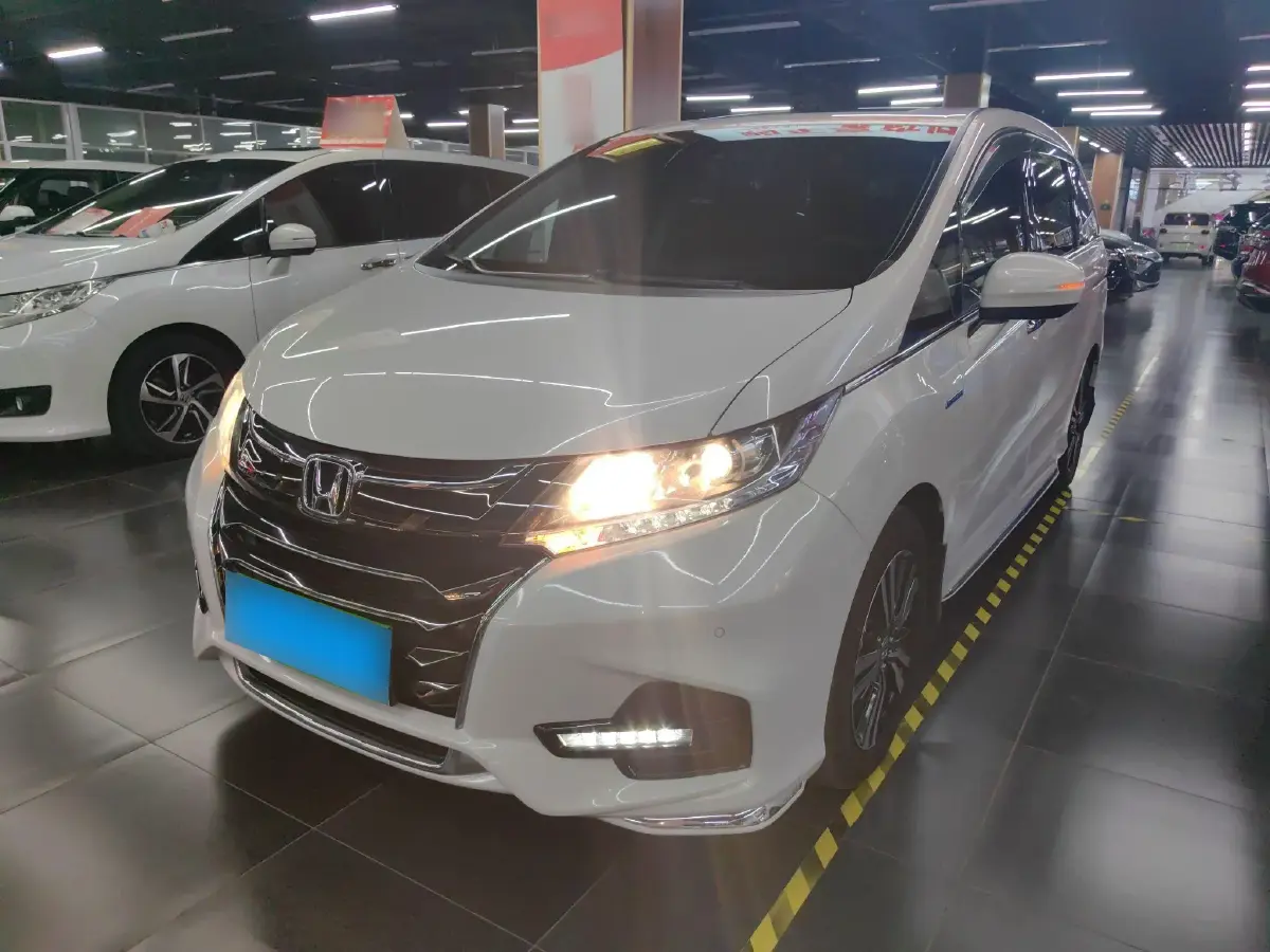 2021 Honda Odyssey 2.0L 146HP L4 E-CVT Hybrid