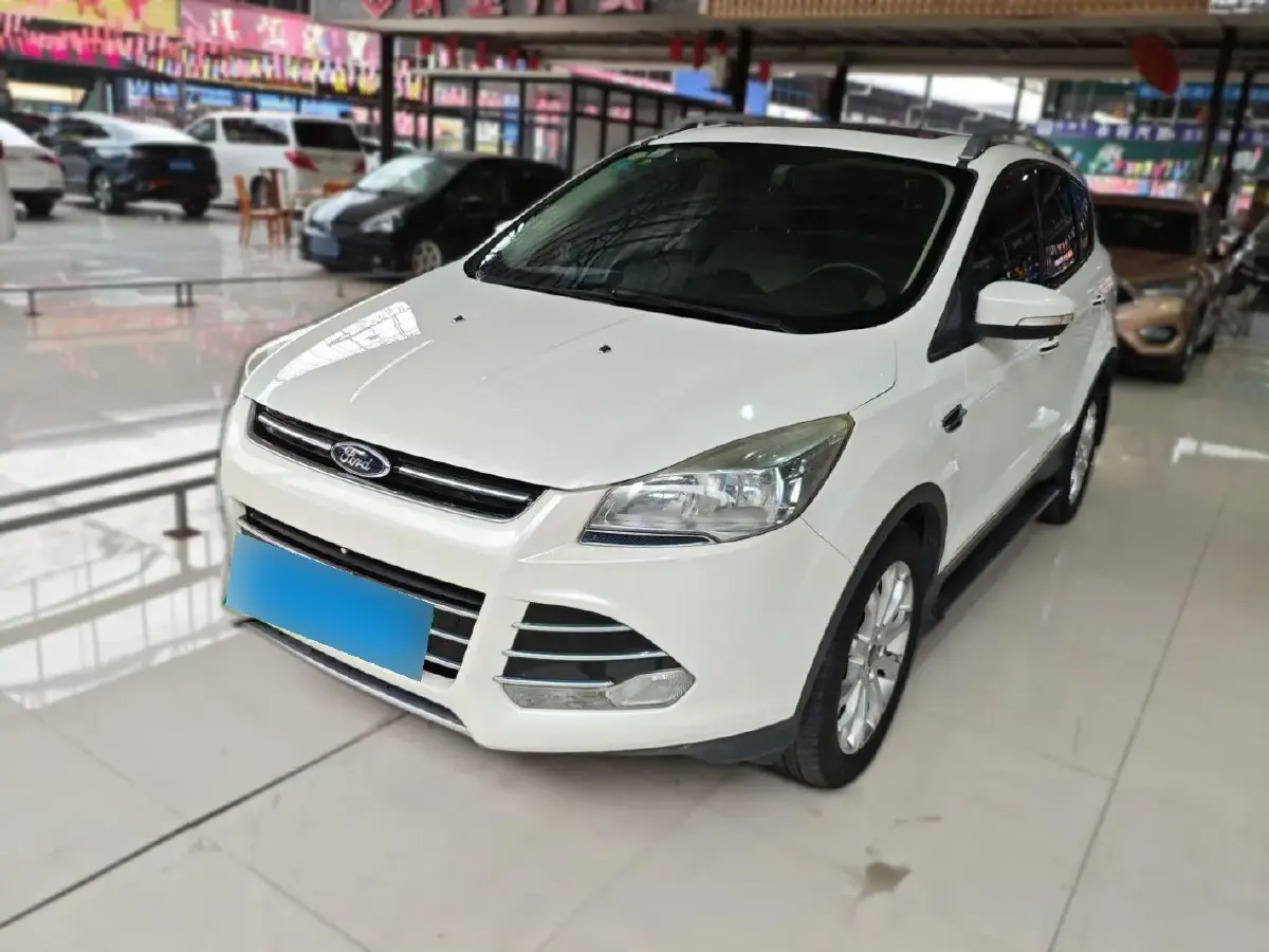 2013 Ford Kuga 2.0T 242HP L4 6AT