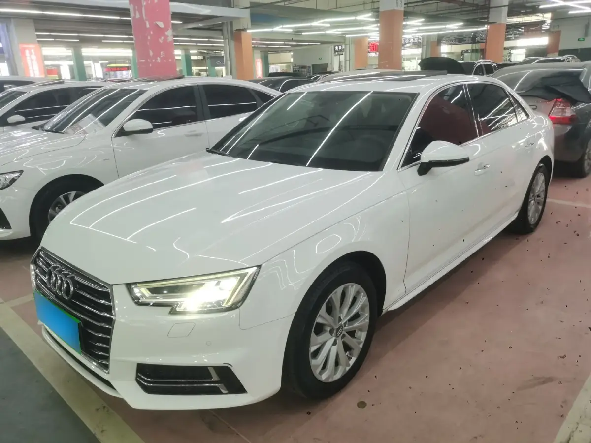2019 Audi A4L 2.0T 190HP L4 7DCT