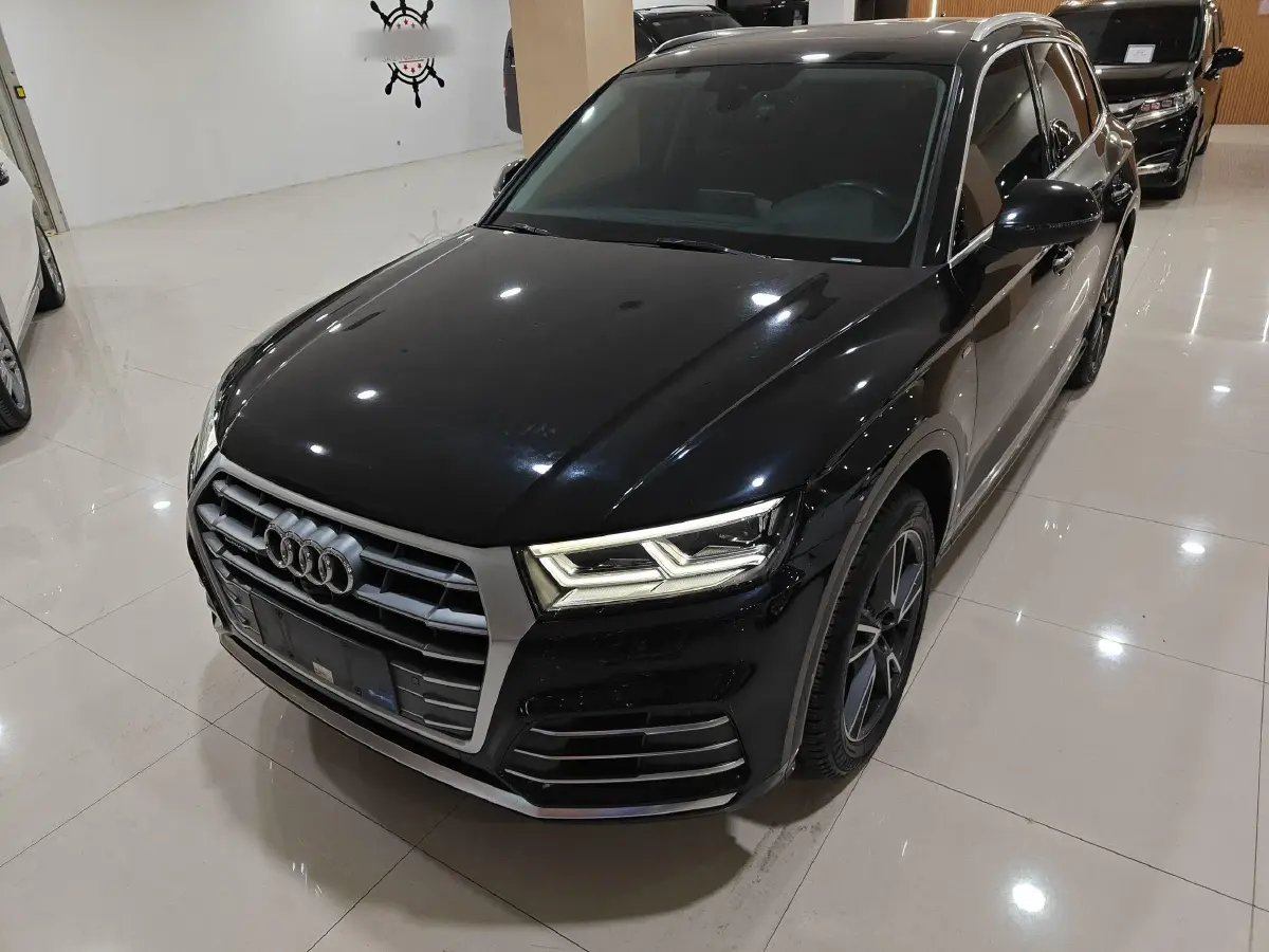2020 Audi Q5L 2.0T 190HP L4 7DCT