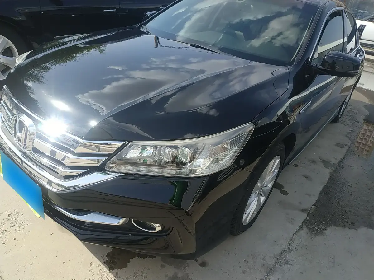 2015 Honda Accord 2.4L 186HP L4 CVT